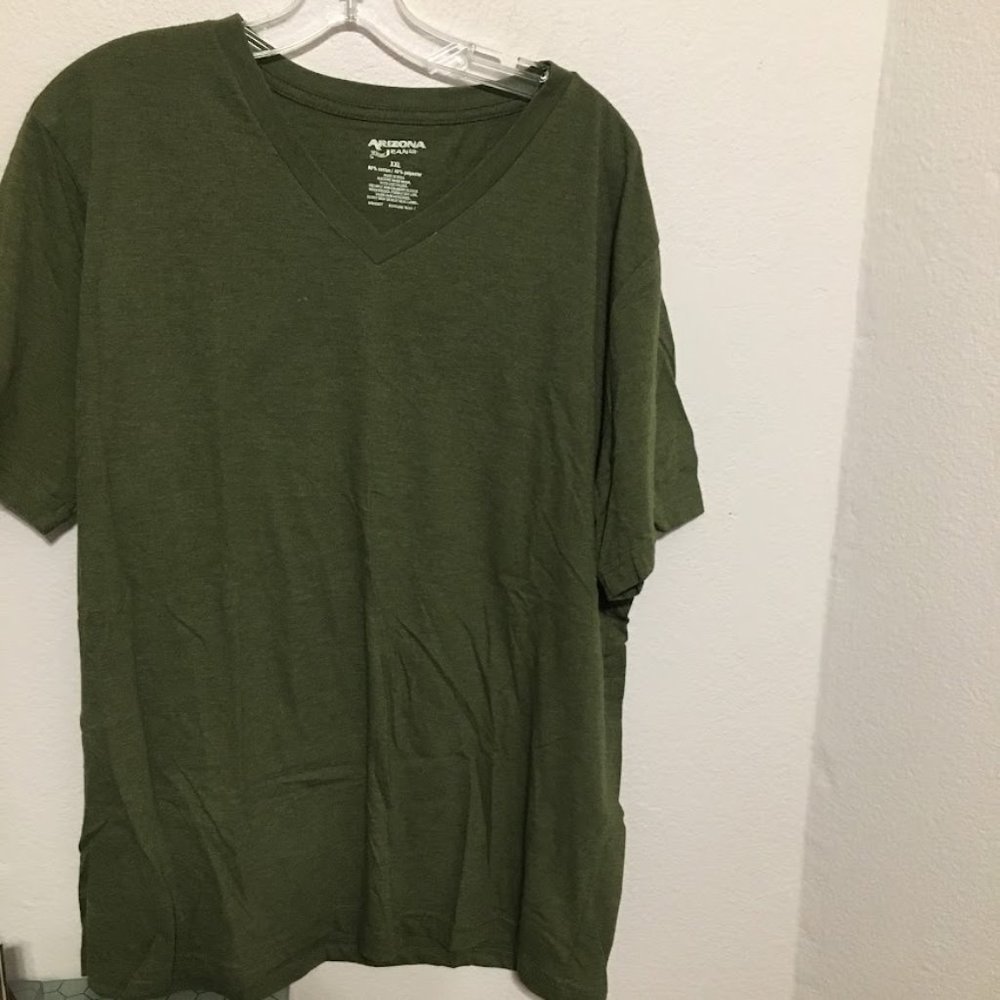 Arizona XXL V Neck green T-shirt